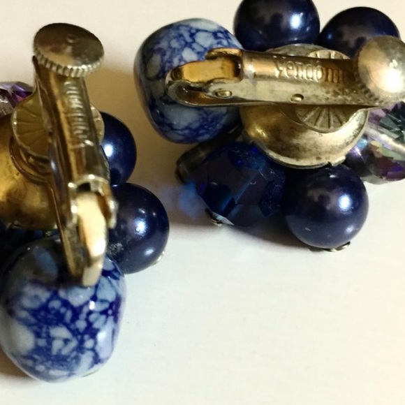 Vendome vintage bead cluster clip earrings - Picture 5 of 5